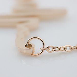 Collier idée cadeau pour étudiante infirmière