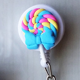 Porte-Badge FUN et Coloré Rétractable