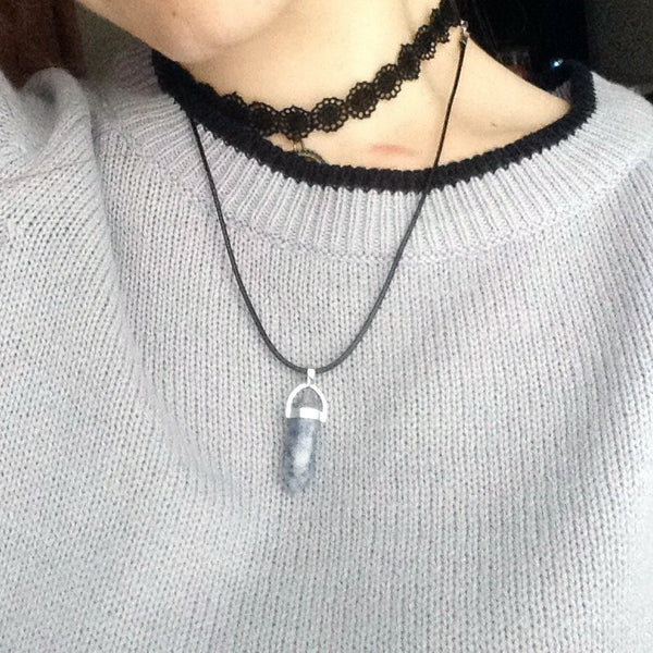 Collier OBÉLISQUE - Bijou six faces en pierre semi-précieuse