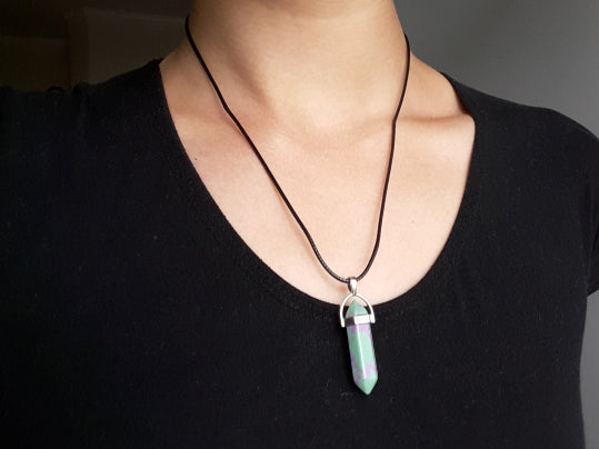 pierre semi précieuse collier